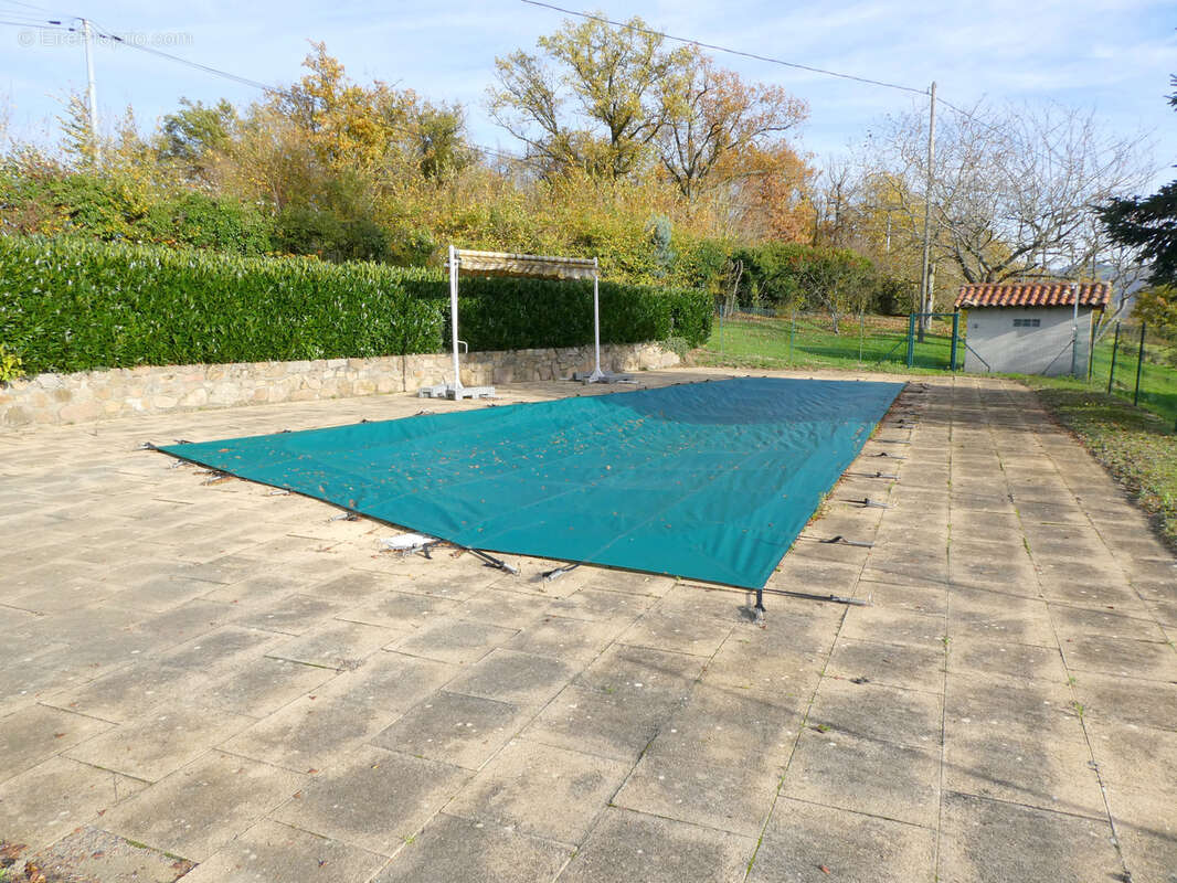 Maison à SAINT-LAURENT-DE-CHAMOUSSET