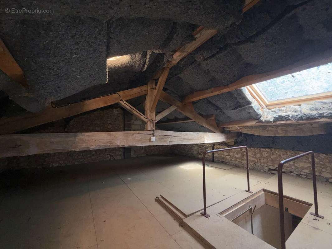 Maison à SAINT-PRIVAT-DES-PRES