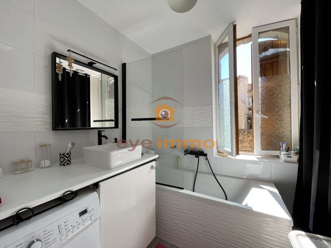 Appartement à SERVIAN