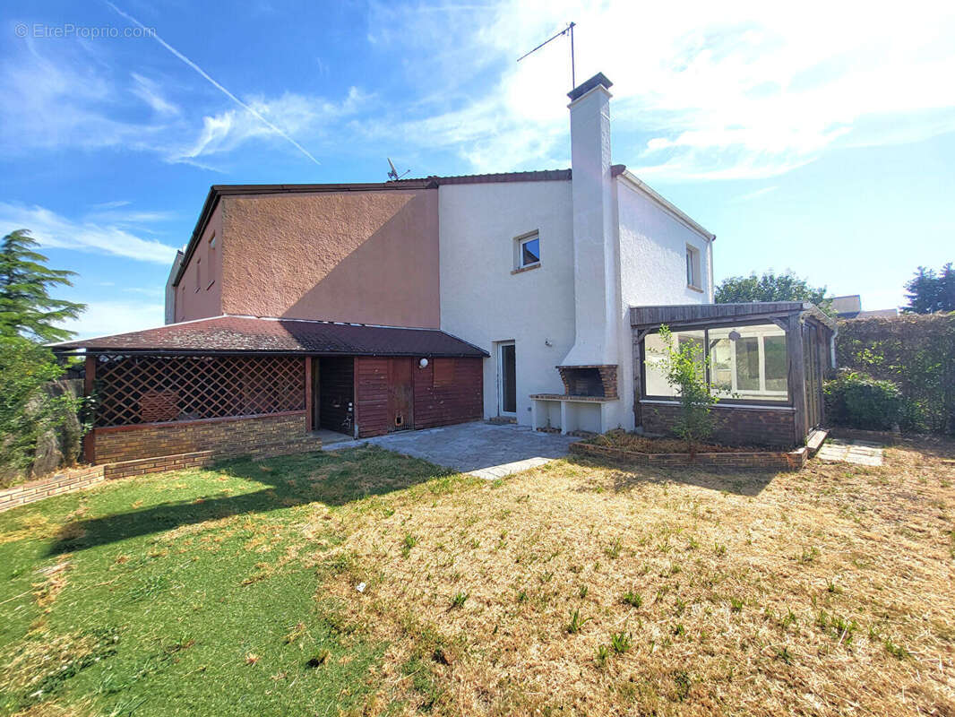 Maison à MARCOUSSIS
