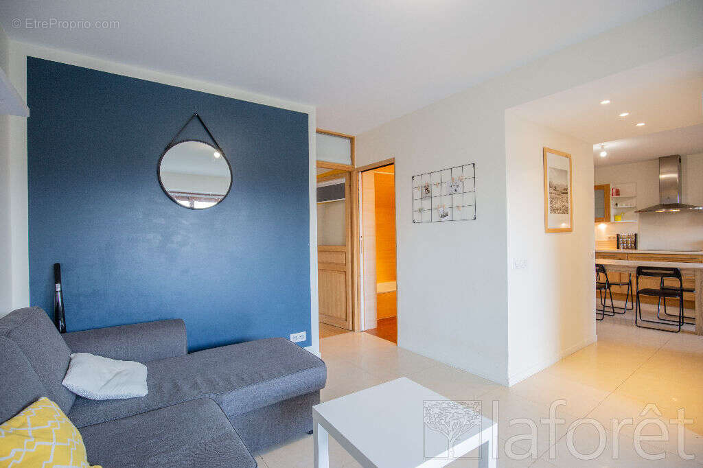 Appartement à POISY