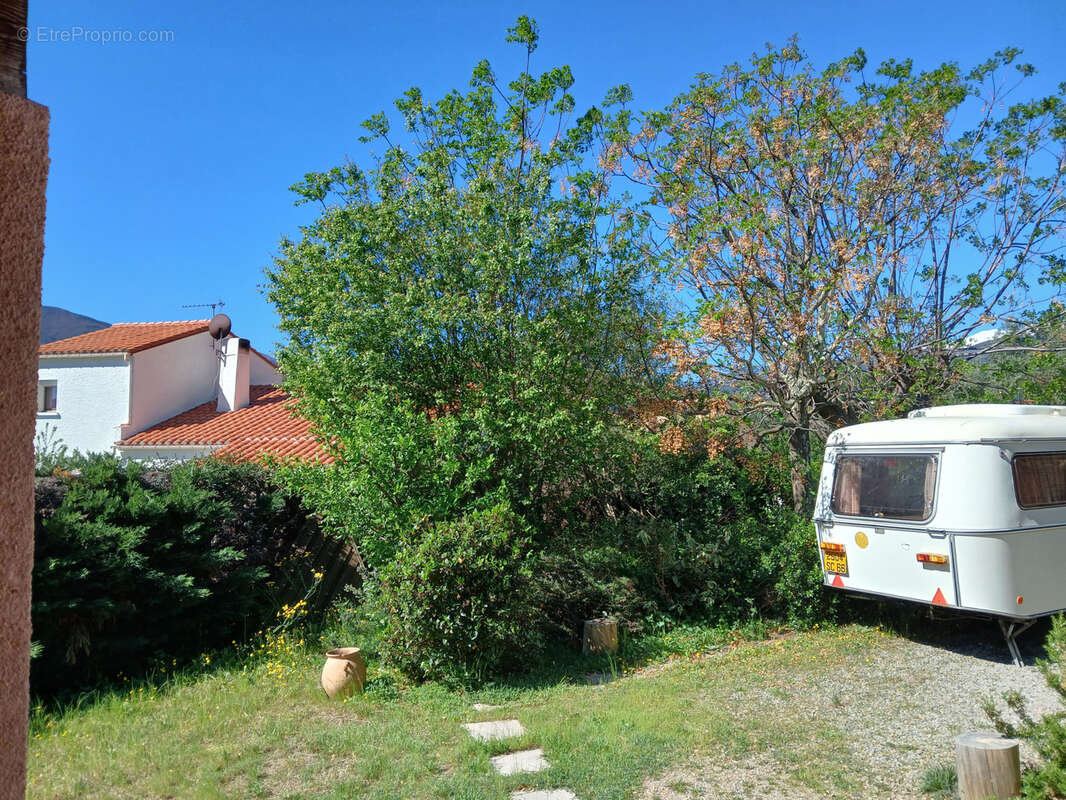 Maison à REYNES