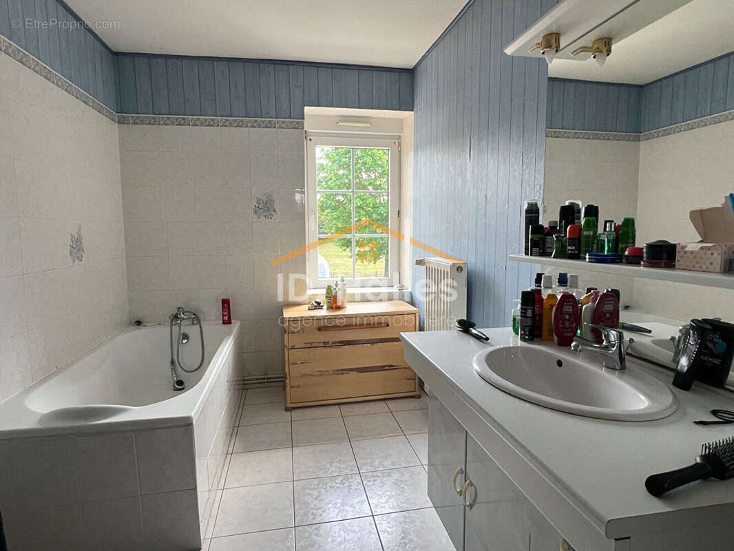 Maison à RENAZE