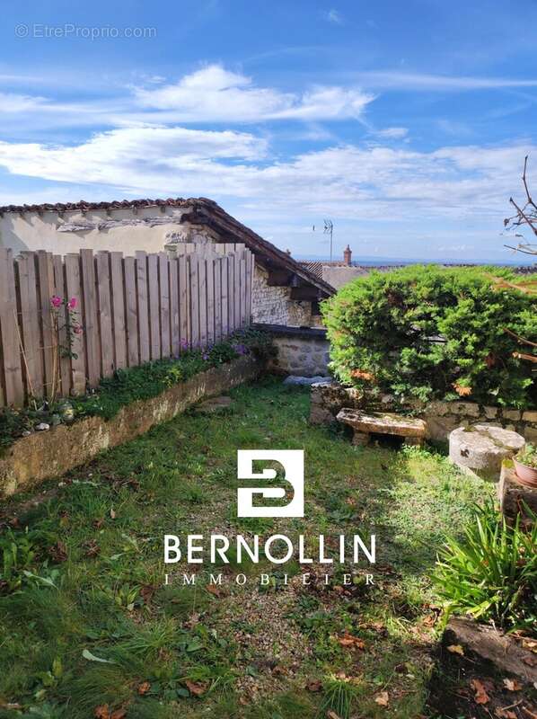 Maison à TREFFORT-CUISIAT