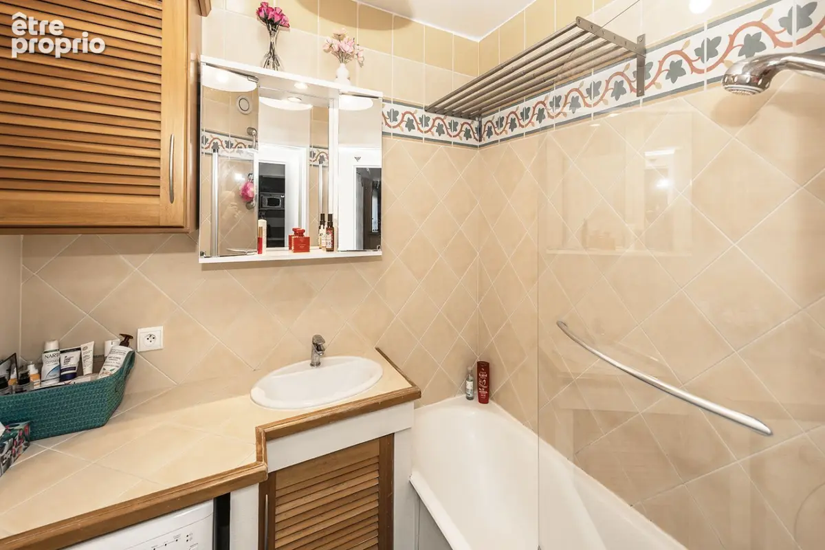 Appartement 44 m² à Paris-19e  - photo 4