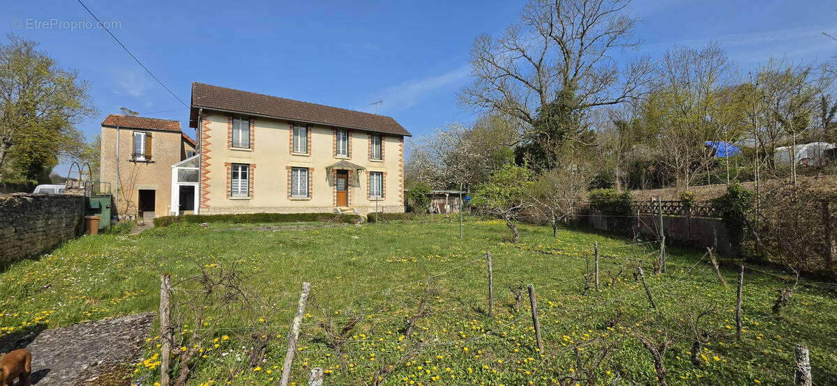 Maison à CLAMECY