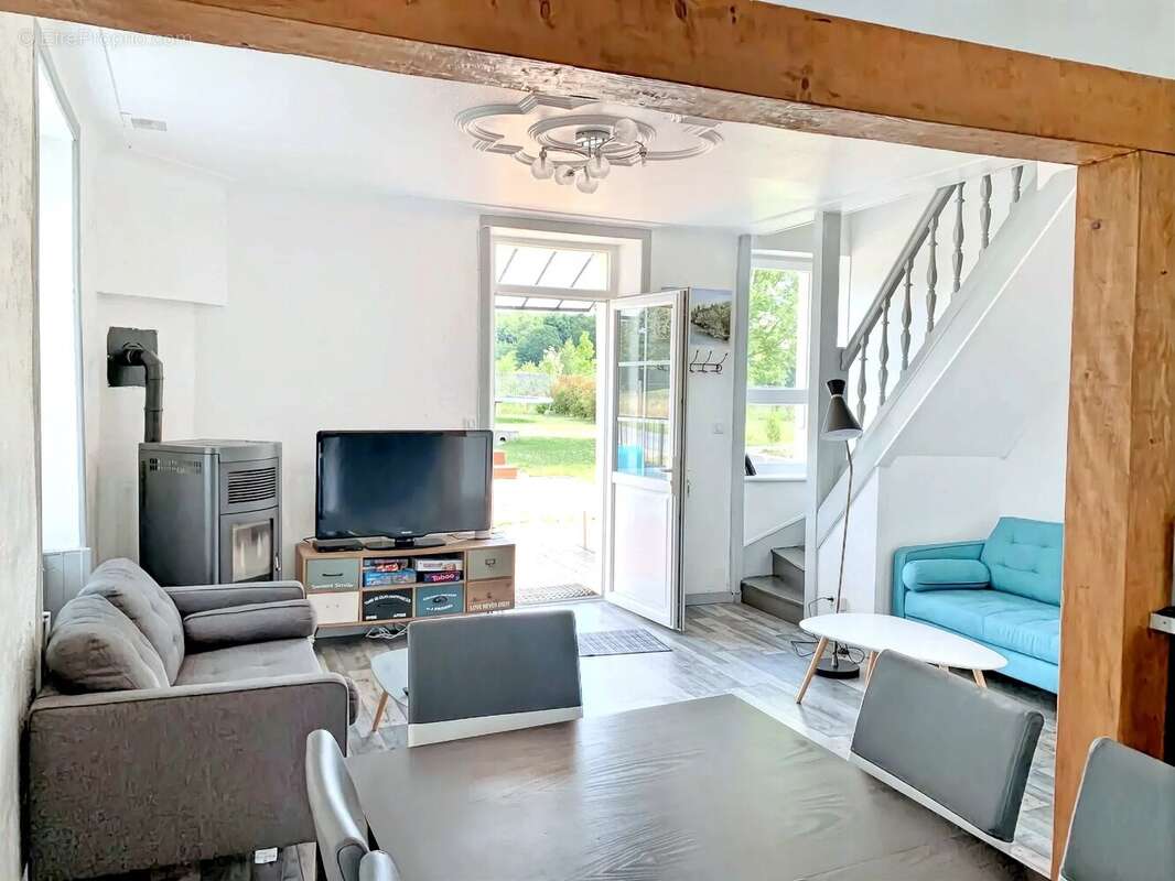 Maison à BUSSIERE-GALANT