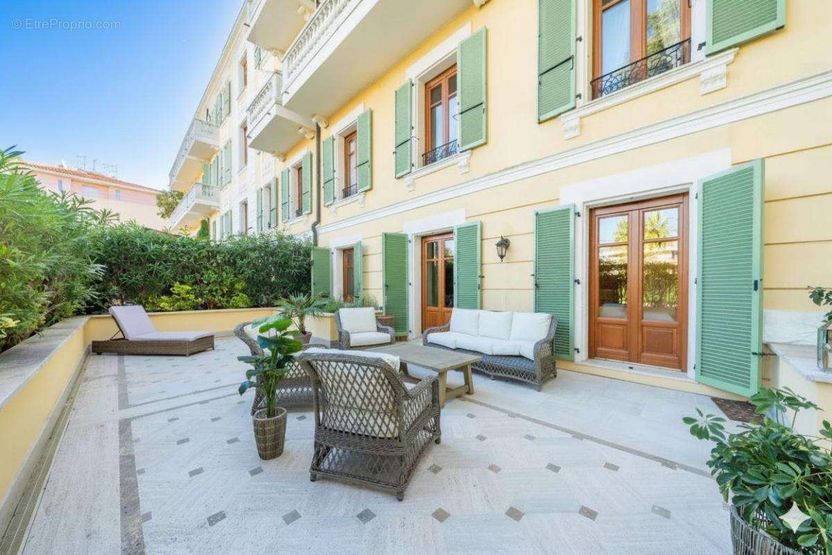 Appartement à CANNES