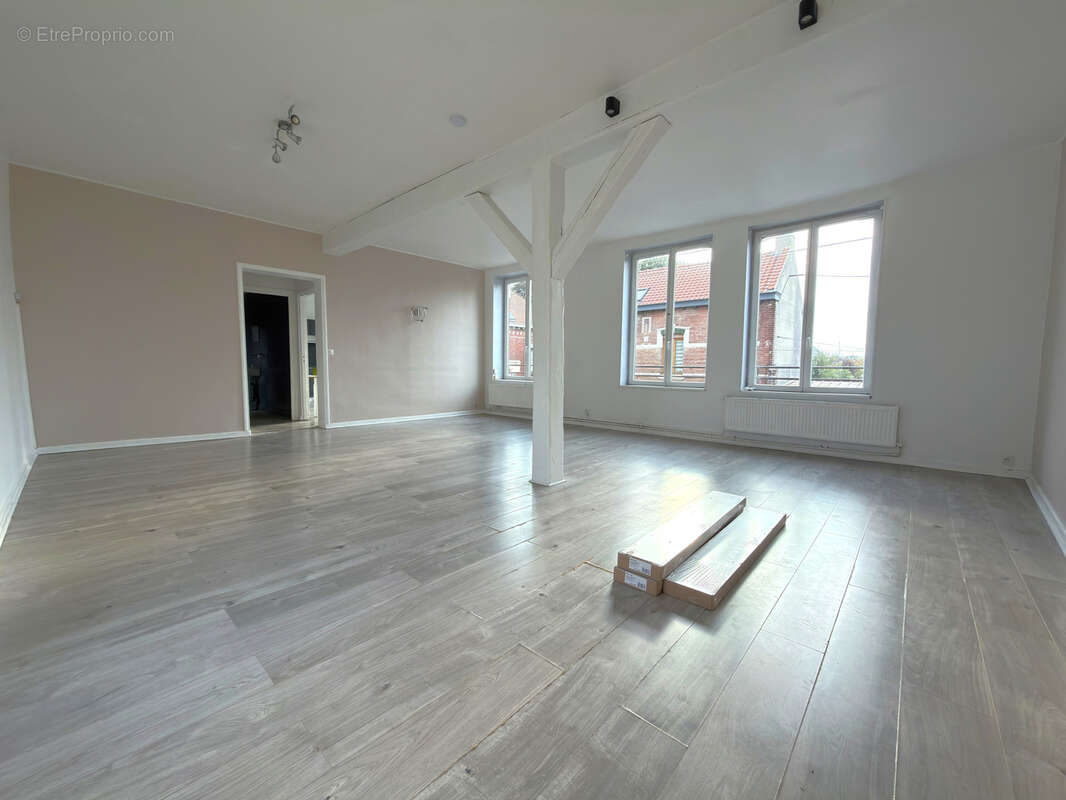 Appartement à BAUVIN