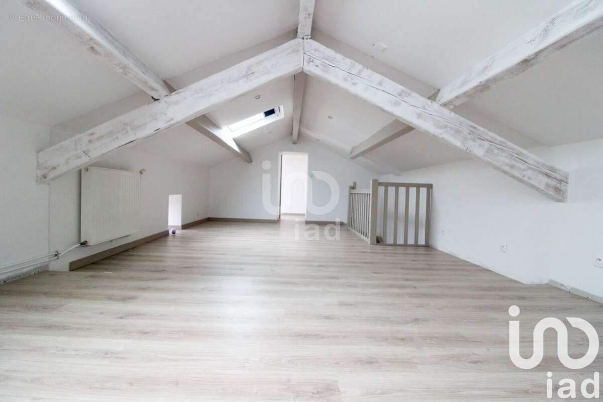 Maison 102 m² à Saint-Victor-Et-Melvieu  - photo 5