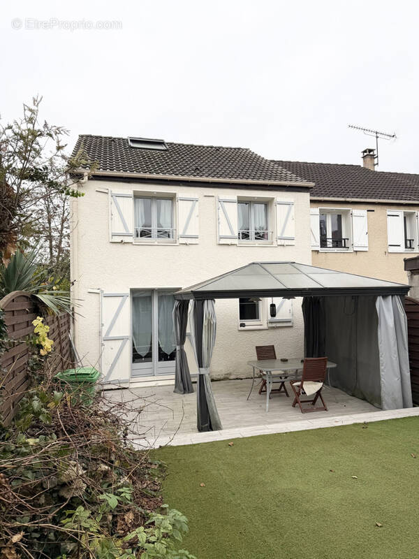 Maison à SAVIGNY-SUR-ORGE