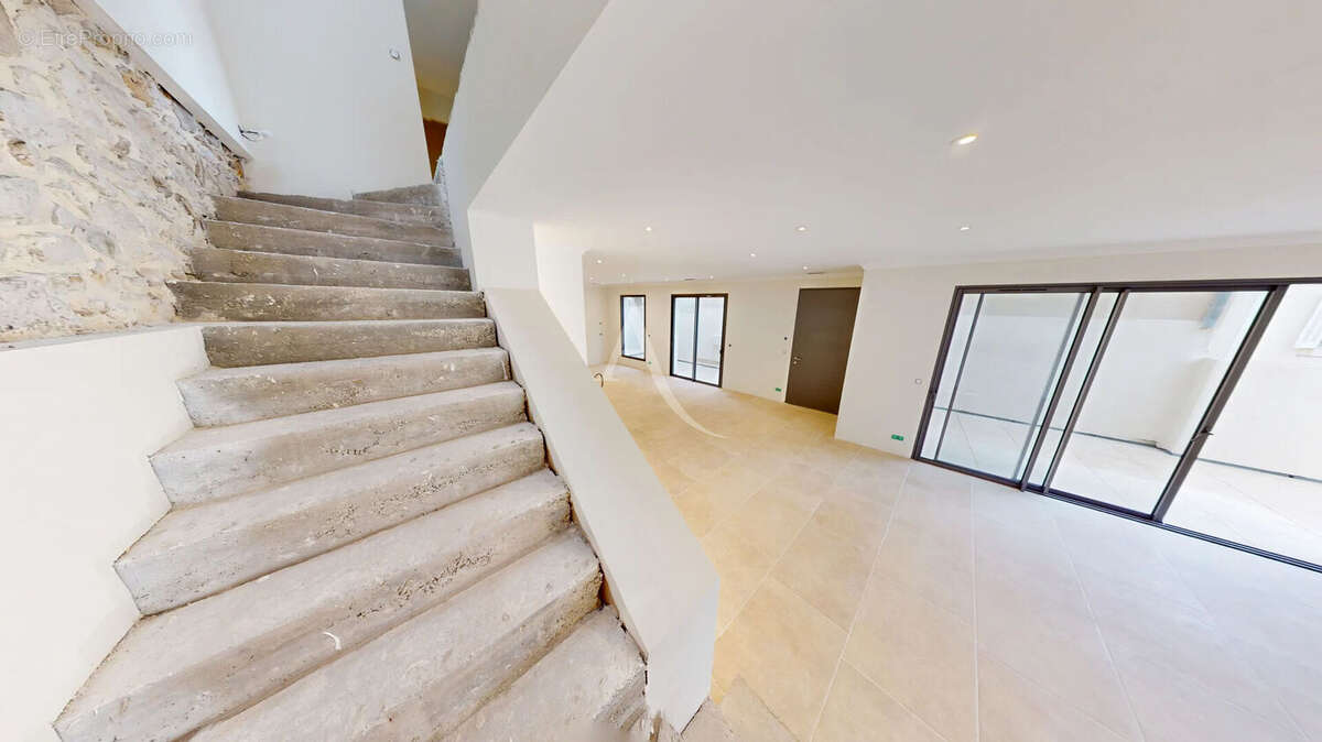 Maison à NIMES