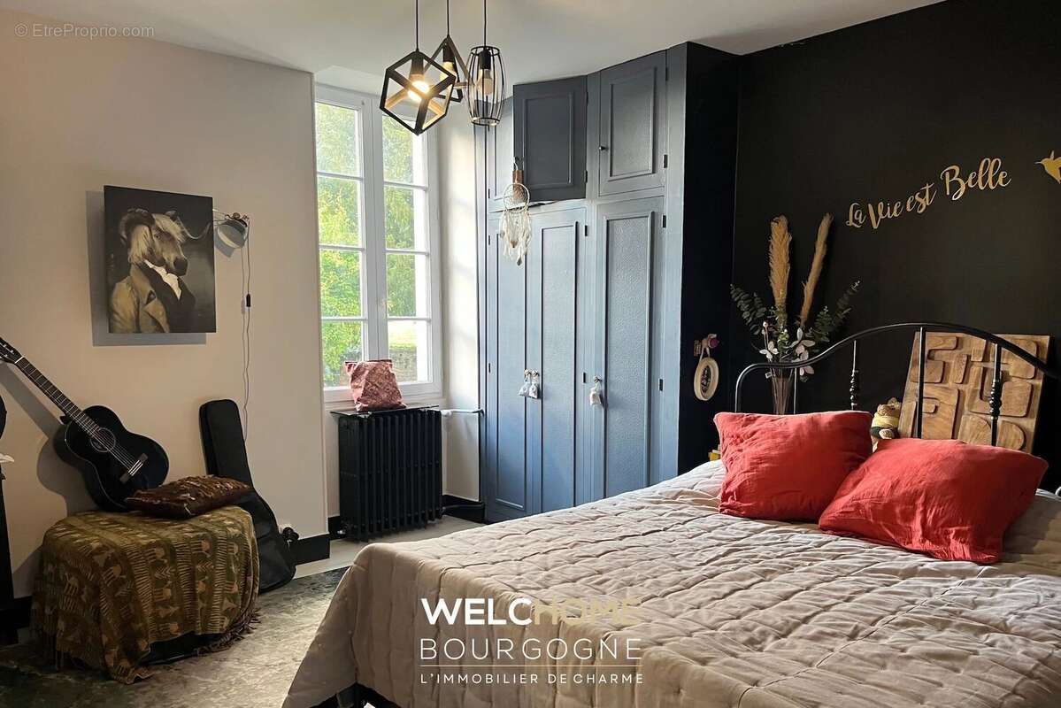 Maison à MARS-SUR-ALLIER