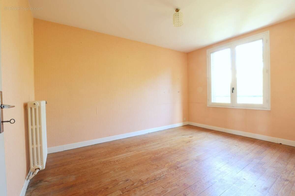 Maison de 144 m² à vendre. 8 pièces dont 5 chambres située coteaux est d'EPERNAY (51) - photo 11