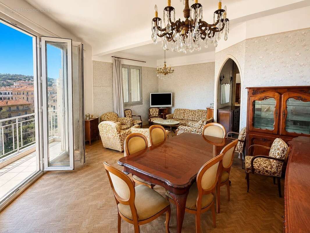 Appartement à NICE