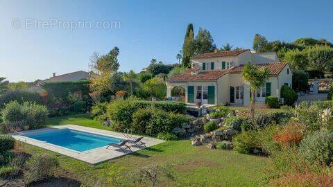 Maison à VALBONNE