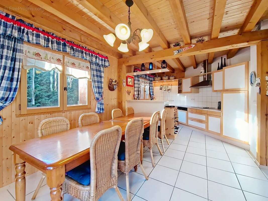 Maison à LA CHAPELLE-D&#039;ABONDANCE