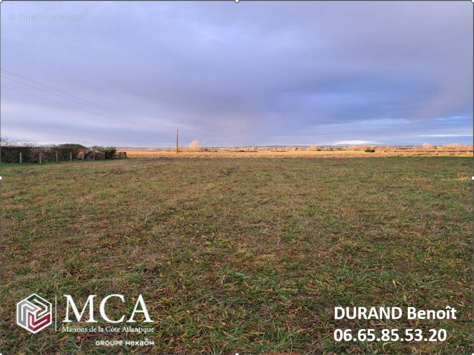 Terrain à SAINT-ANTOINE-DE-BREUILH