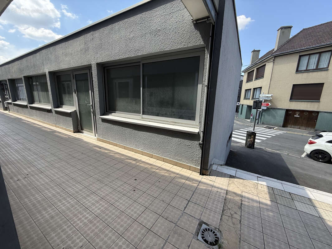 Locaux - bureaux 4 pieces béthune - photo 7