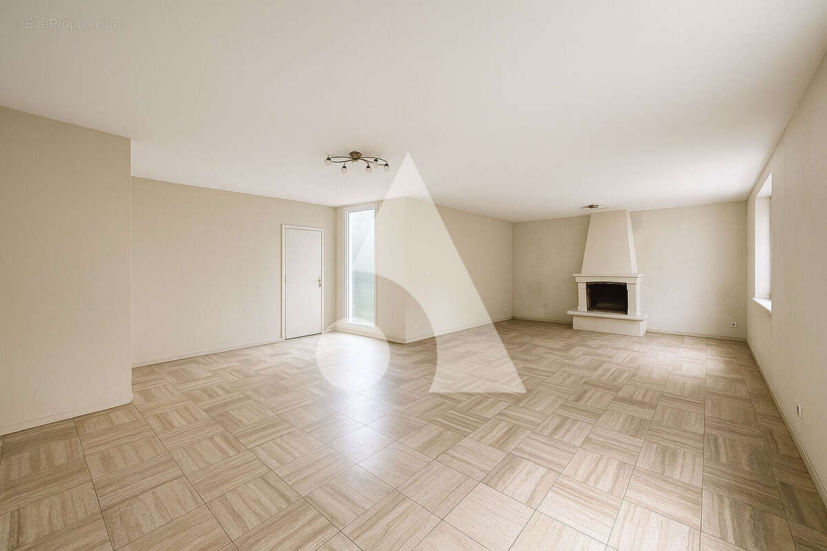 Maison à FRESNES-SUR-ESCAUT