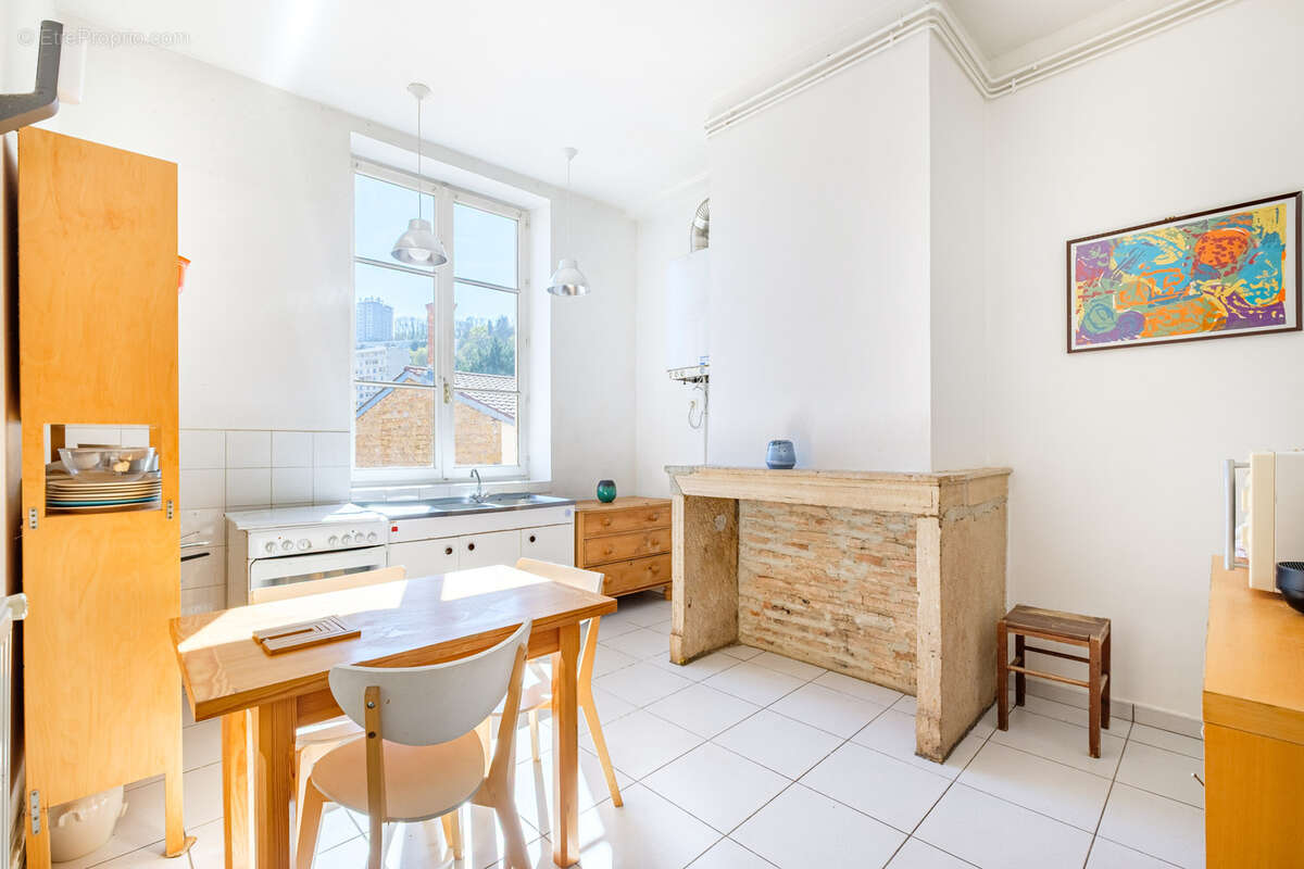 Appartement à LYON-9E