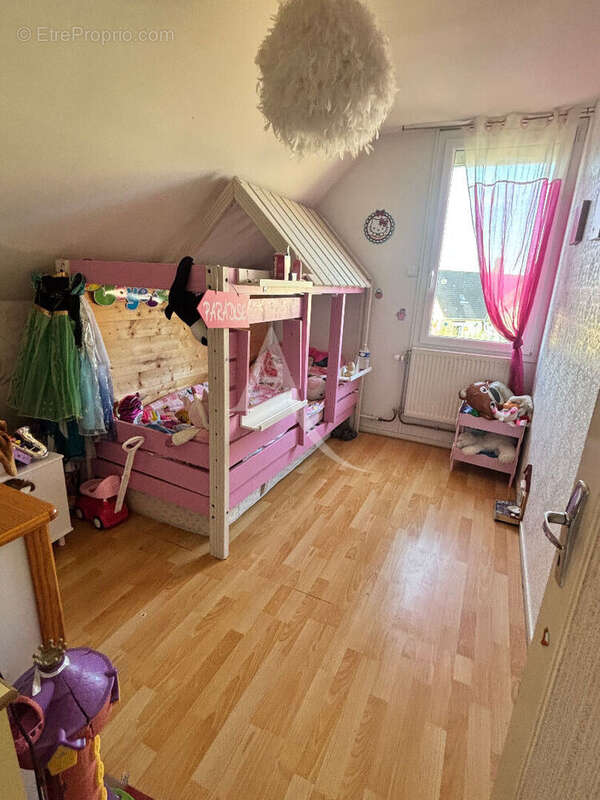 Maison à SAINT-GERMER-DE-FLY