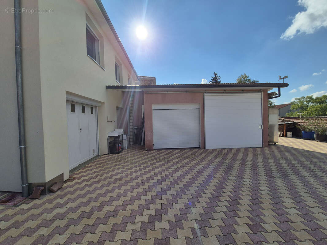 Maison à VEYRE-MONTON