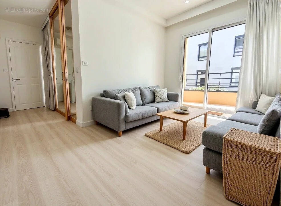 Appartement à BALAN