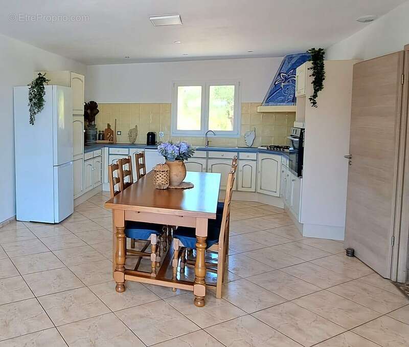 Maison de plain pied 170 m2, 5 chambres, piscine, garage, sans vis-à-vis,  terrain 5540 m2 à SAN NICOLAO, Moriani (HAUTE CORSE) - photo 10