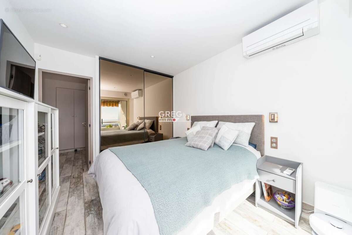 Appartement à VILLENEUVE-LOUBET