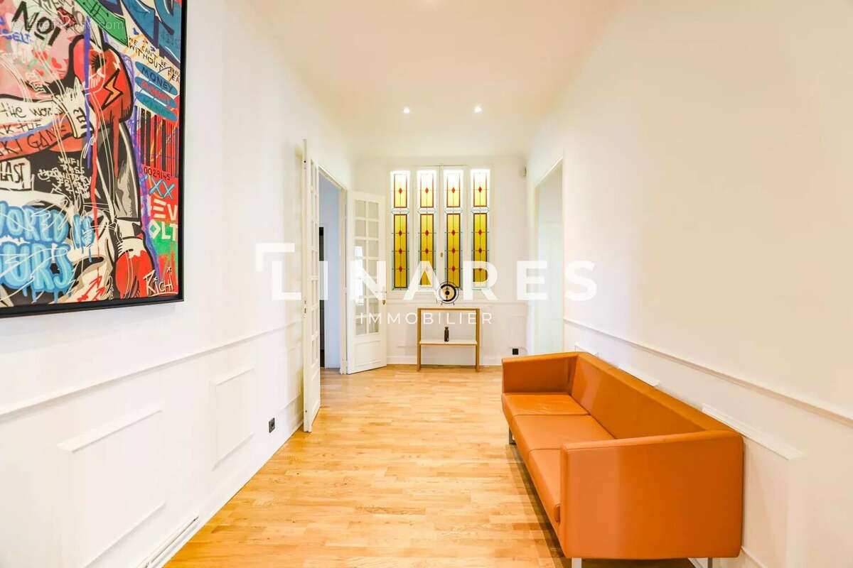 Commerce à MARSEILLE-8E