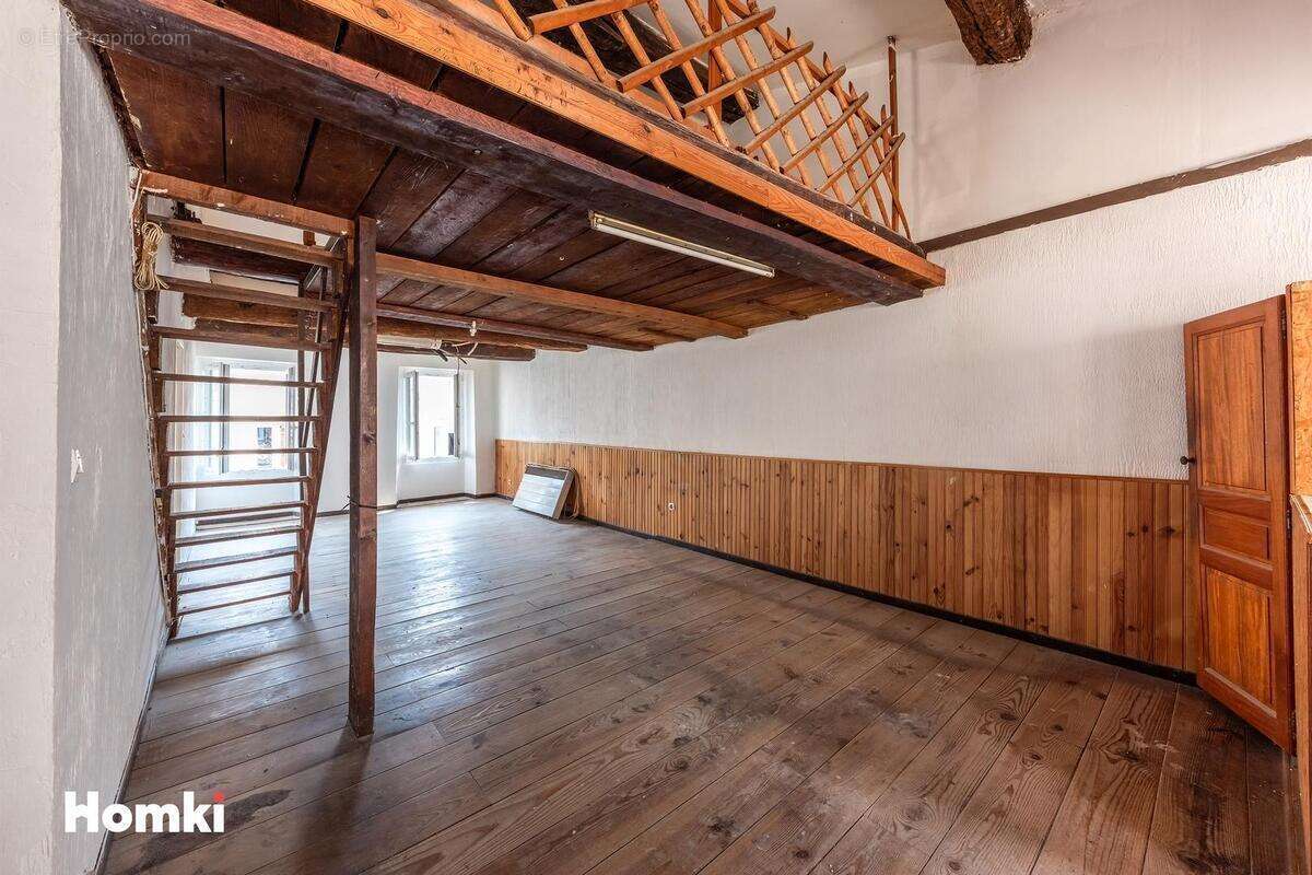 Appartement à GONFARON