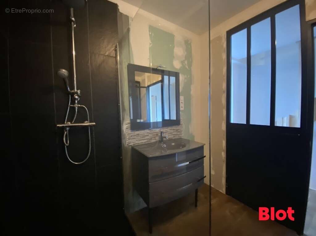 Maison à PIRE-SUR-SEICHE