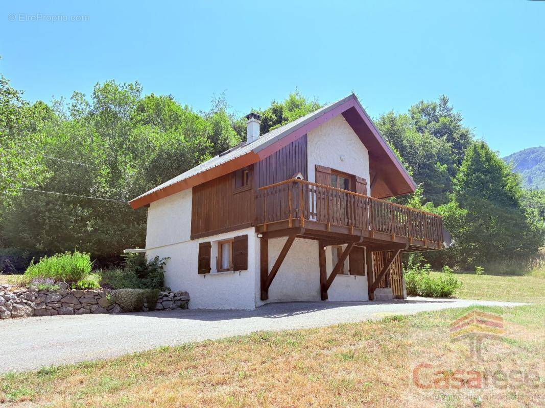 Maison à MALLEVAL-EN-VERCORS