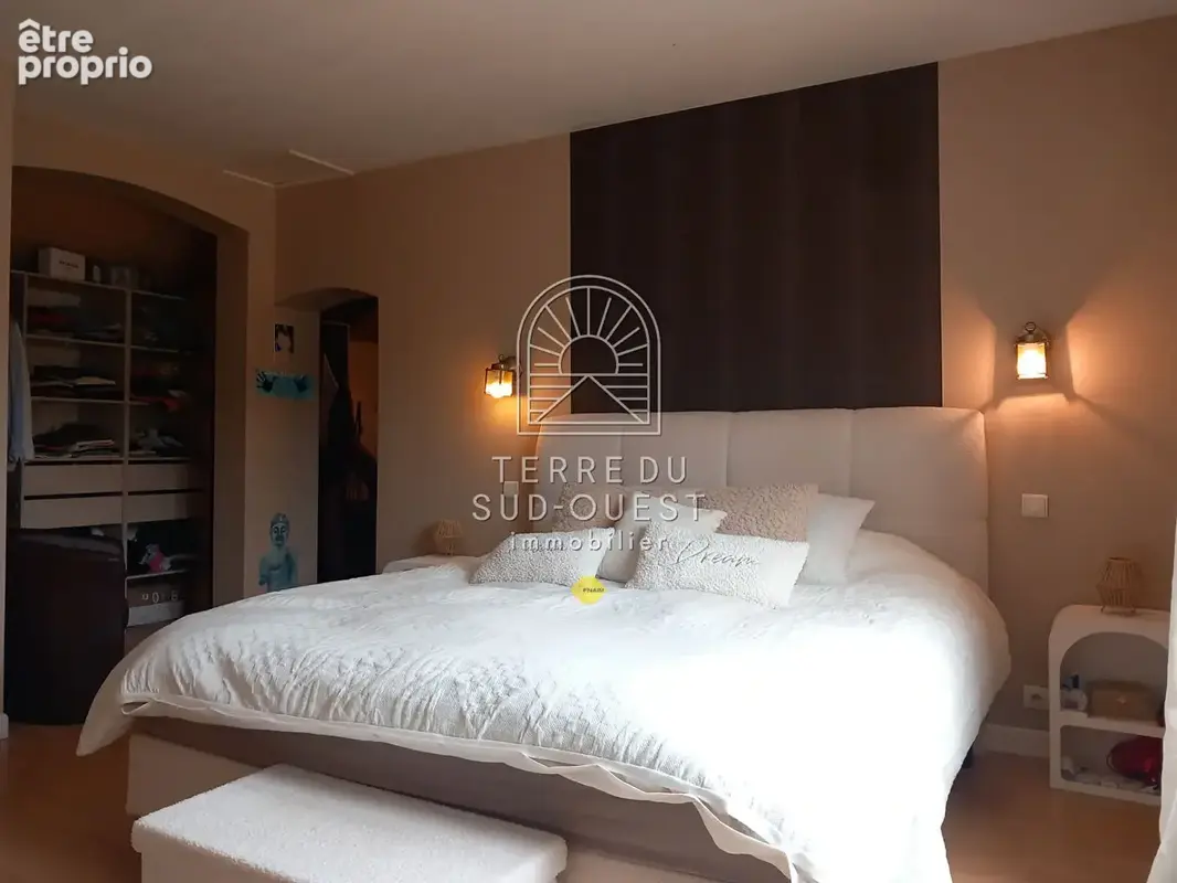 Maison familiale soignée avec piscine et espaces de vie généreux - photo 5