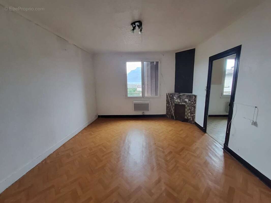 Appartement à TULLINS
