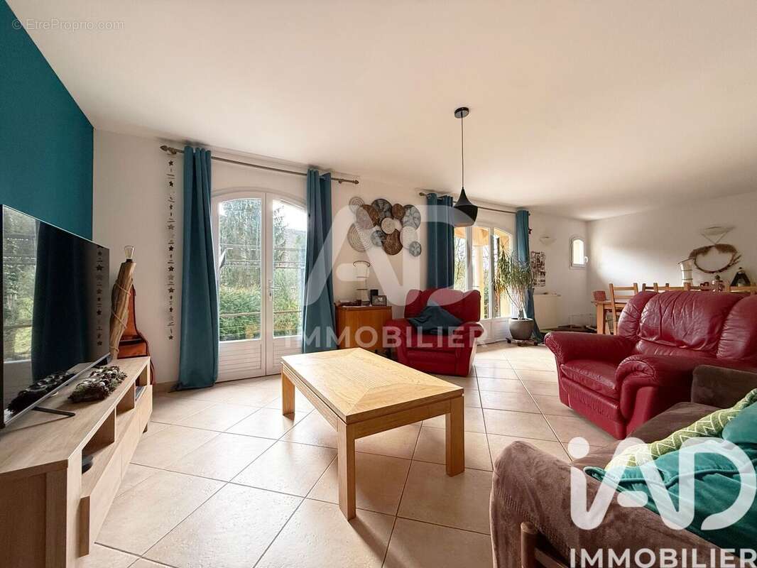 Maison 139 m² à Notre-Dame-De-L'isle  - photo 5