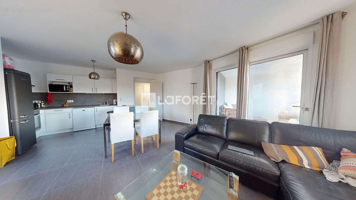 Appartement Castelnau Le Lez 3 pièces 67 m2 - photo 3