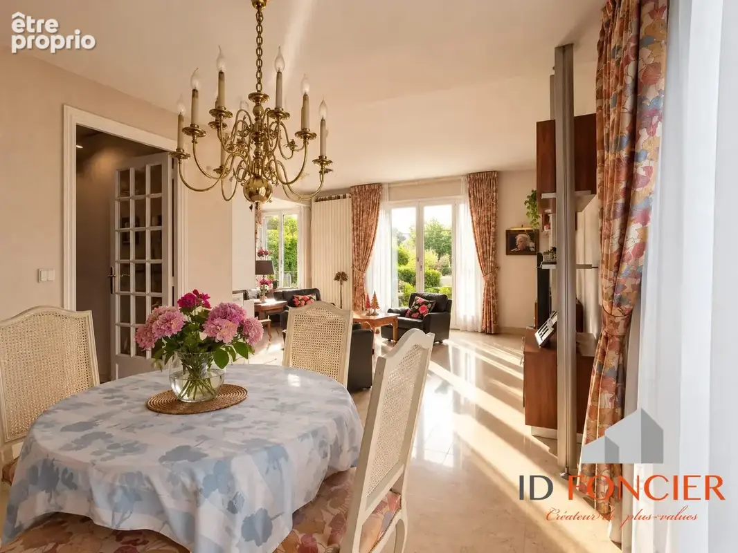 Maison 5 pièces 140 m² à vendre à Viry-Chatillon (91170) - photo 5