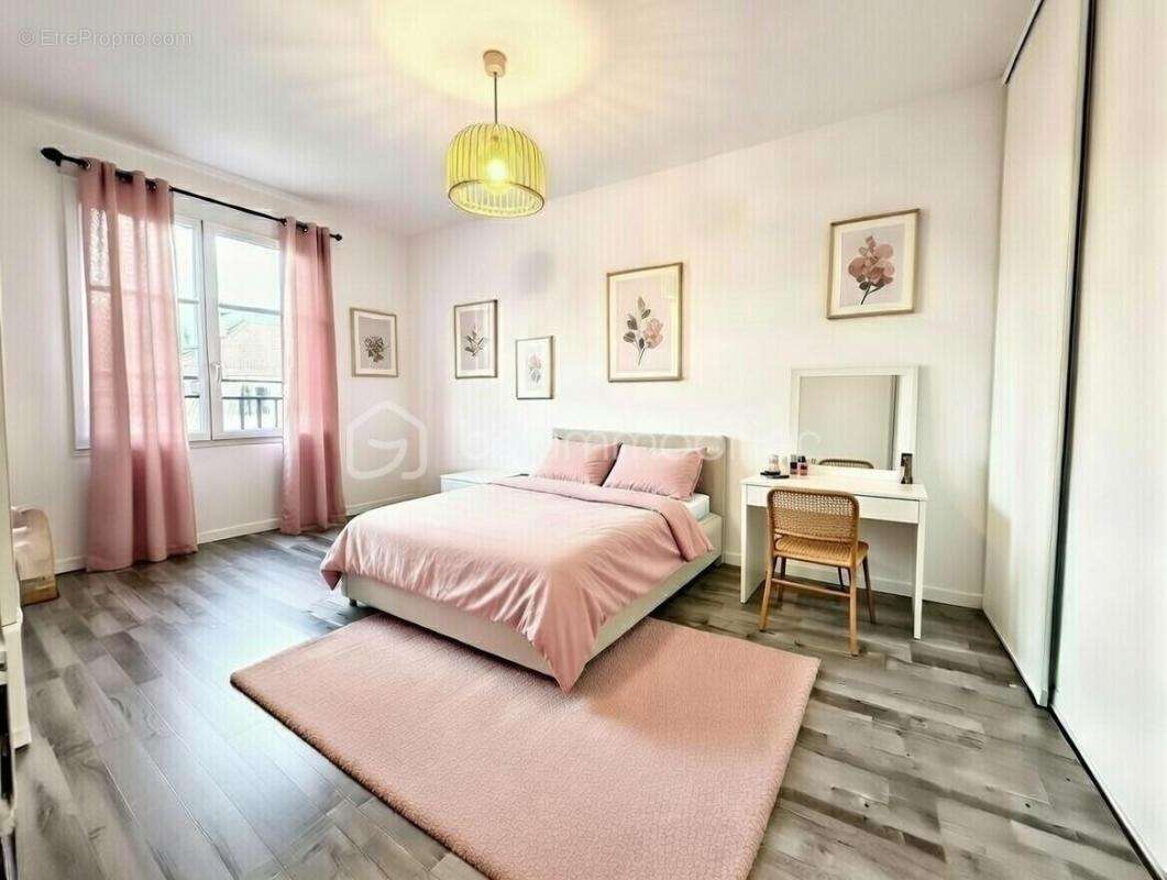 Maison à CHILLY-MAZARIN