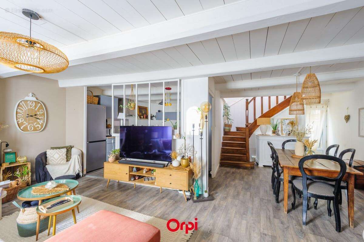 Maison à SAINTE-SOULLE