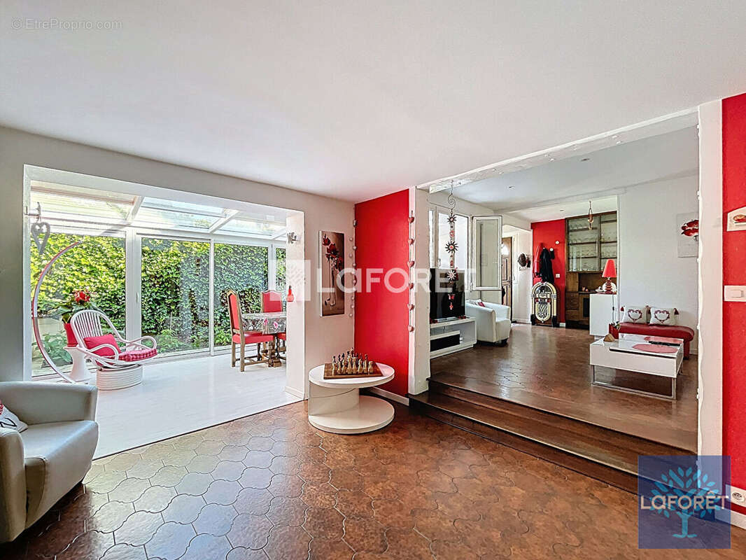 Maison à VIGNEUX-SUR-SEINE