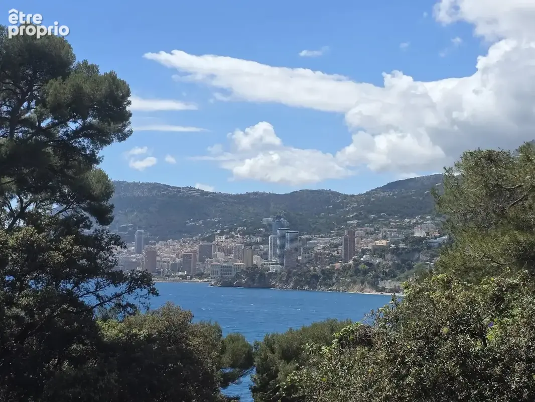 Appartement à ROQUEBRUNE-CAP-MARTIN