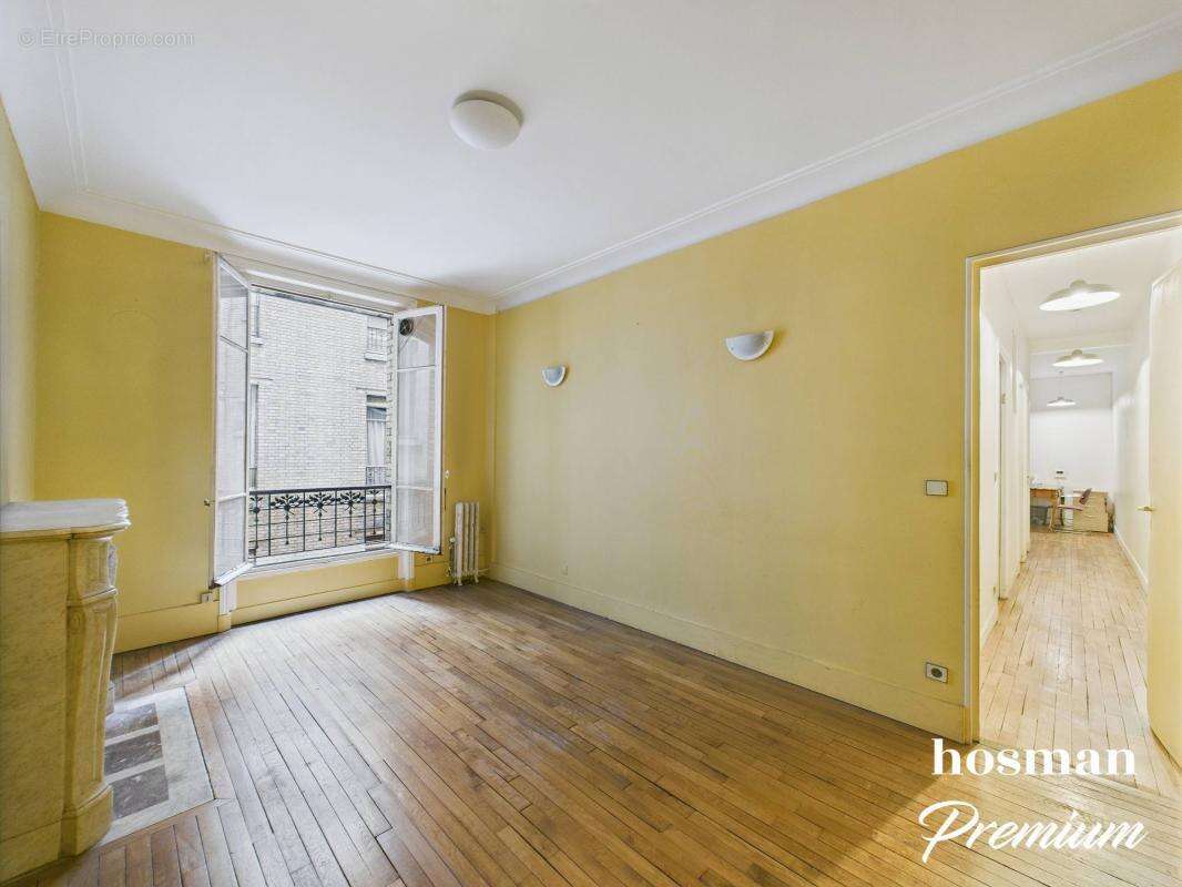 Appartement à PARIS-18E