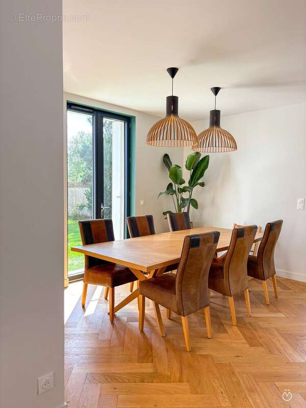 sèjour avec accès jardin  - Maison à PONT-L&#039;EVEQUE