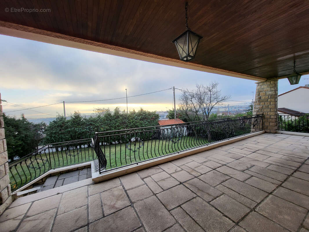 Maison à CLERMONT-FERRAND