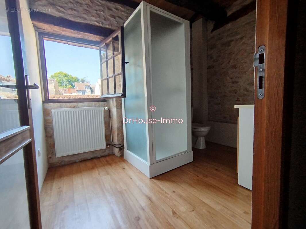 Maison 151 m² à Montignac  - photo 8