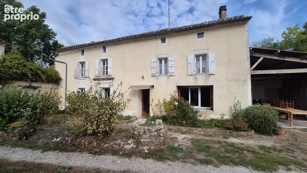 Corps de Ferme à rénover de 500 m2, proche commerces, beaucoup de dépendances - photo 11