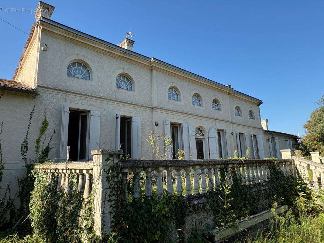 Maison à LAMOTHE-LANDERRON