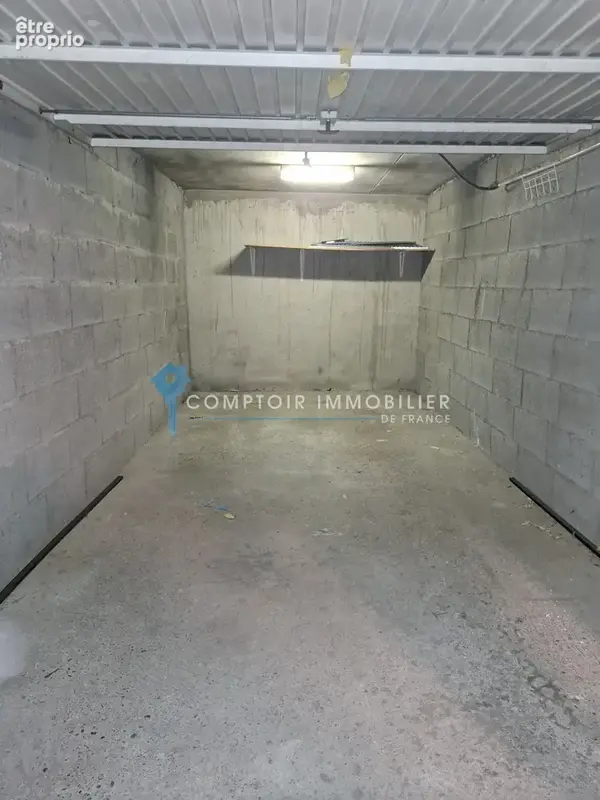 Photo Parking à Grenoble au prix de 13 000€